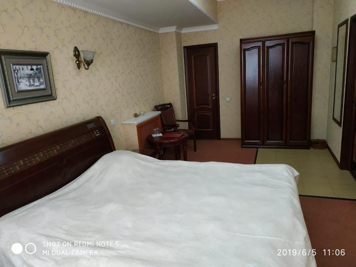 Hotel Botakoz Astana Ngoại thất bức ảnh