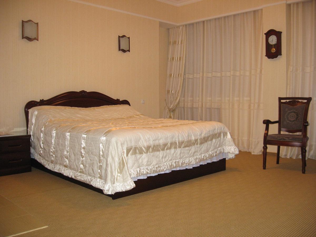 Hotel Botakoz Astana Ngoại thất bức ảnh