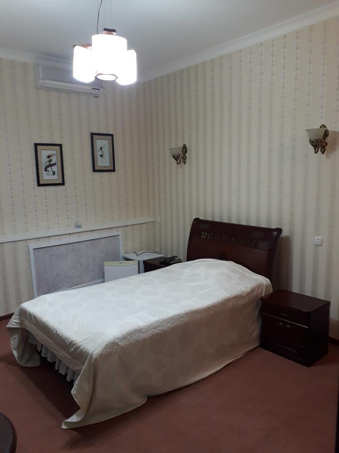 Hotel Botakoz Astana Ngoại thất bức ảnh