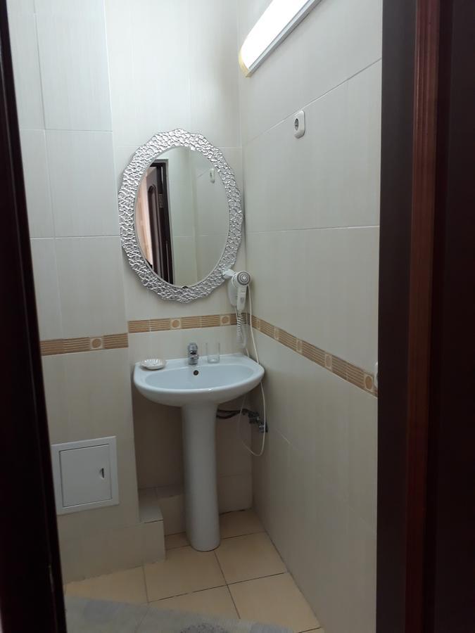 Hotel Botakoz Astana Ngoại thất bức ảnh